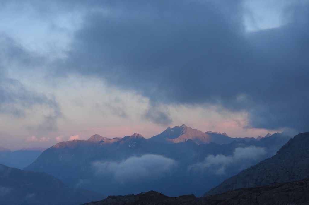 Wandern_Gotthard_5Seen_Sonnenuntergang